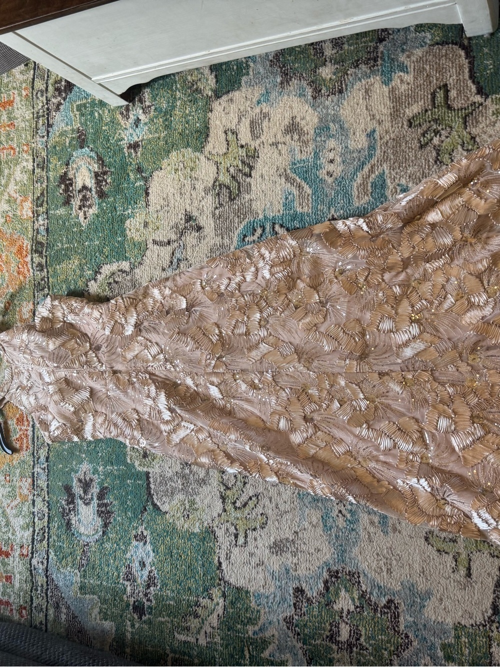 Betsey & Adam Champagne Gold Embellished Sequin Evening Gown Formal Dress Size 8 - Picture 8 of 10